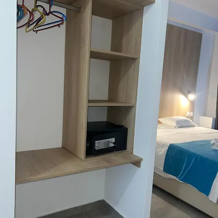 Hotel Osiris And