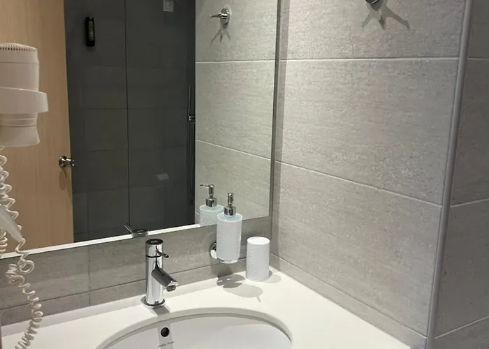 מלון Osiris And 3*