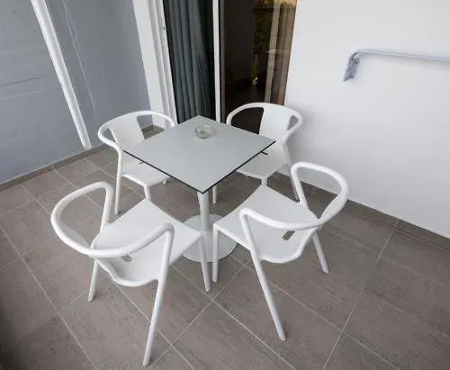 Osiris And Hotel Jalisos