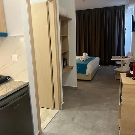 מלון Osiris And יאליסוס